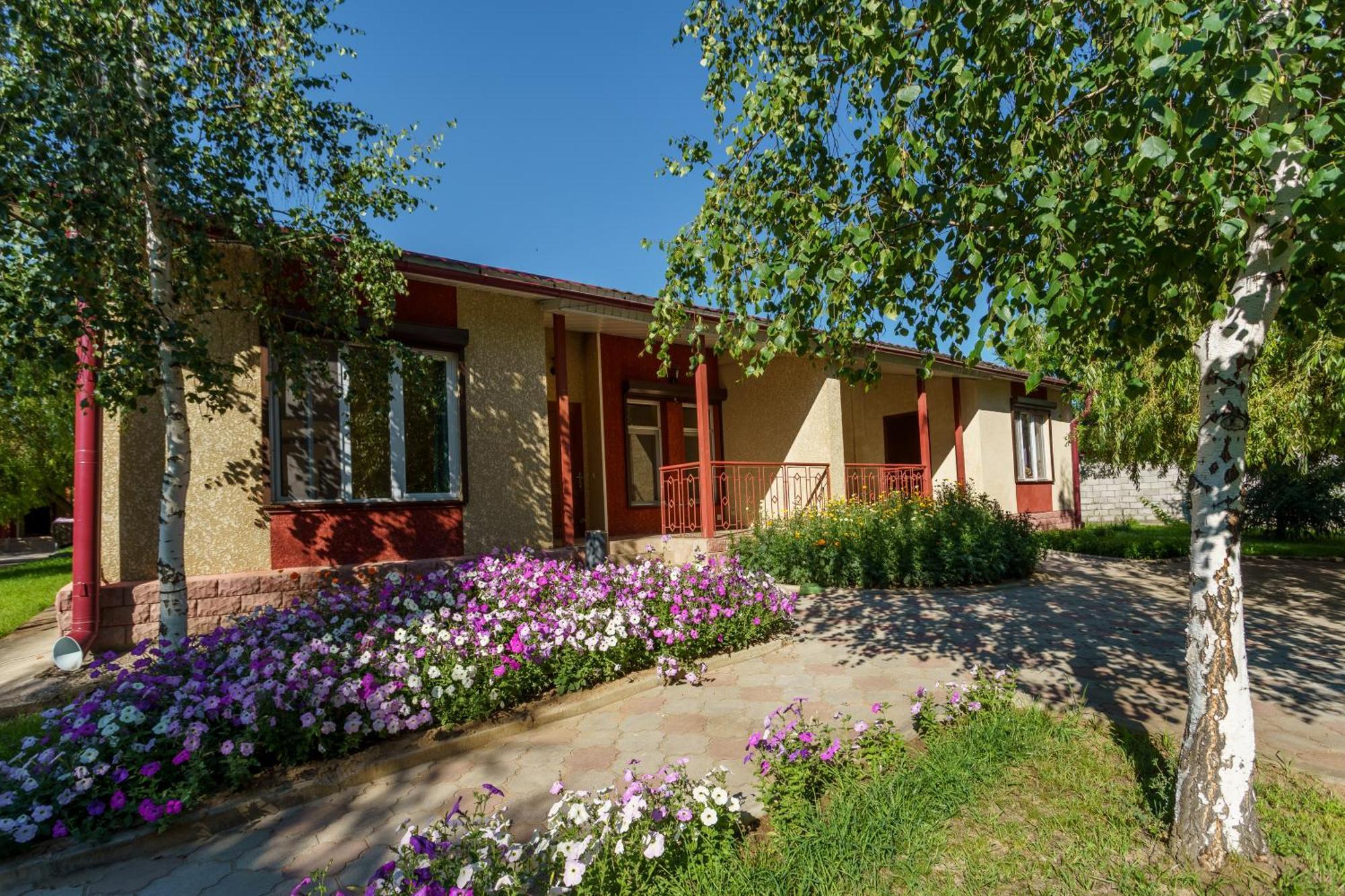 Talisman Village Hotel Bosteri Exterior foto