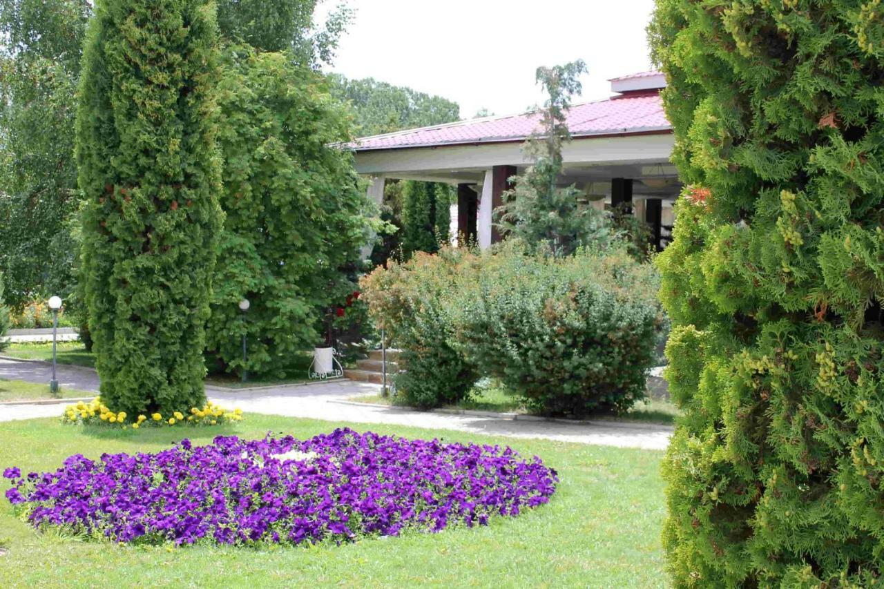 Talisman Village Hotel Bosteri Exterior foto